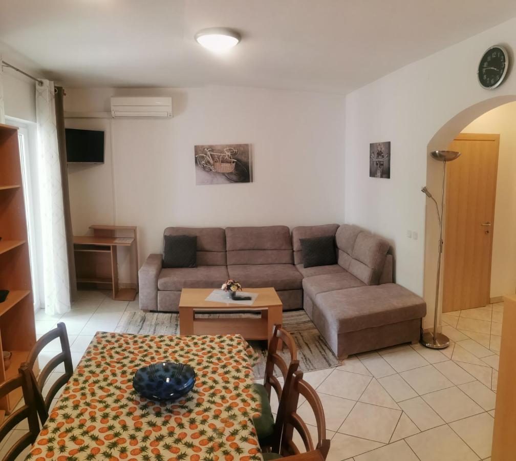 Apartments Slisko Porec Luaran gambar